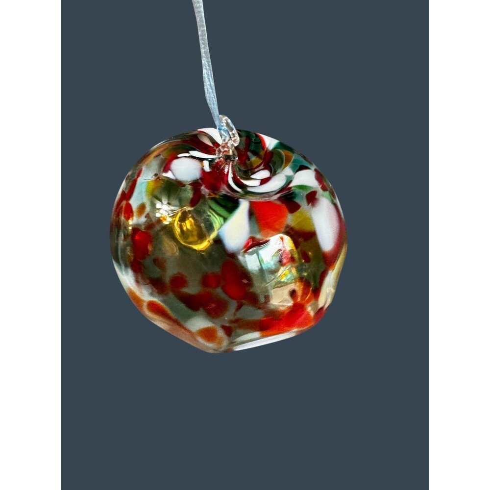 Hand Blown Art Glass Apple Ornament Hot Glass 2015 Bruised Apple Design 4" - Picture 4 of 9